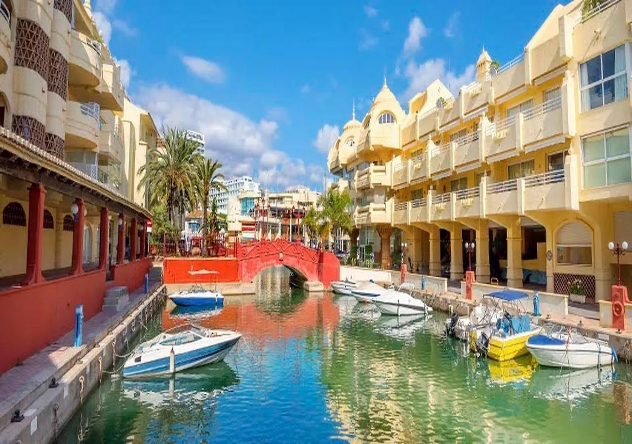 Stunning Penthouse With Sea Views,Solarium,Pool & Parking Apartment Benalmadena